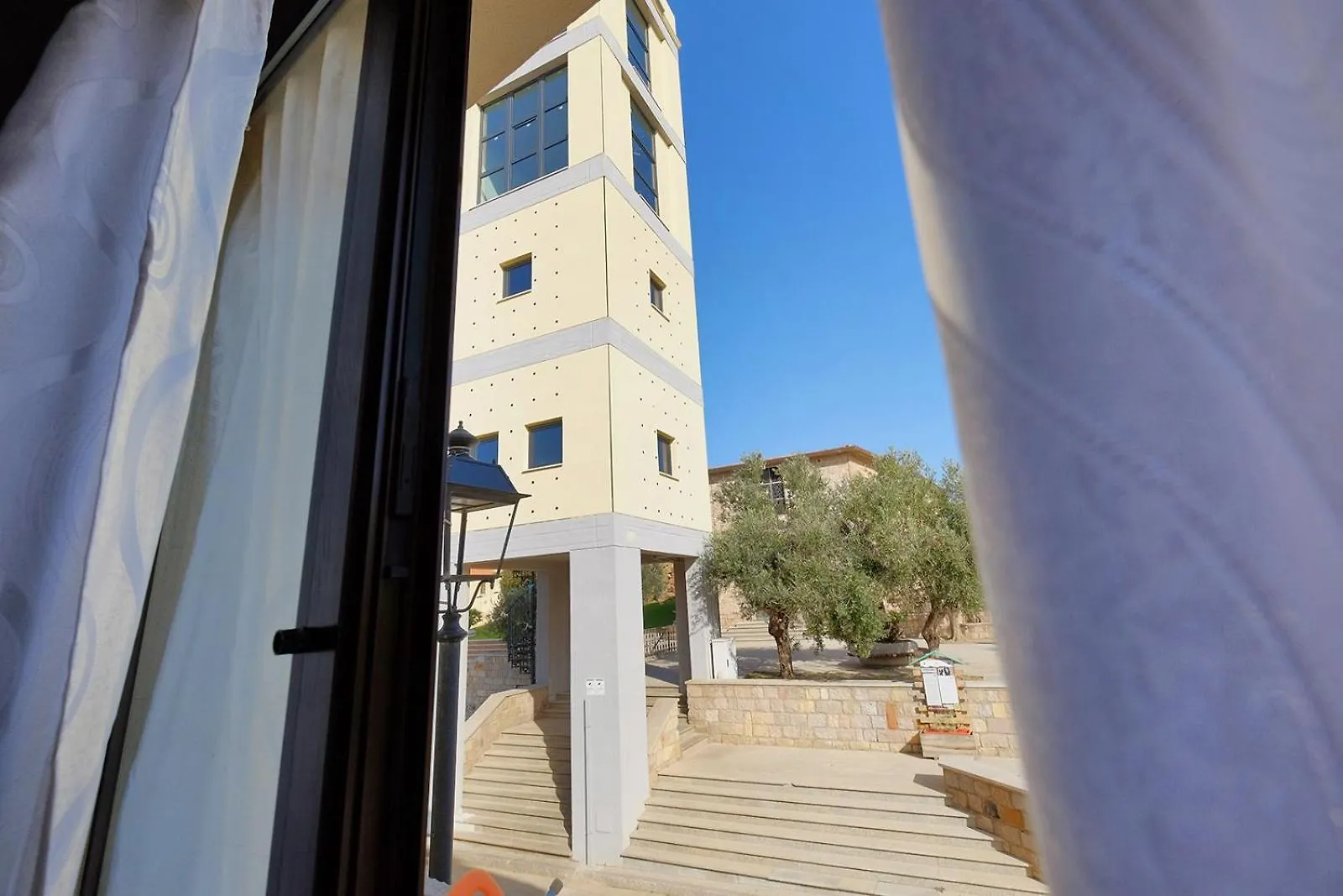 Su Nuraghe Hotel Sant'Anna Arresi Guest house