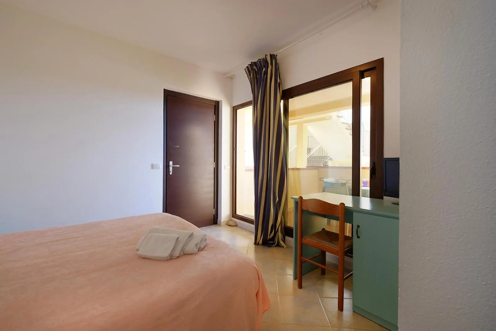 Su Nuraghe Hotel Sant'Anna Arresi Guest house