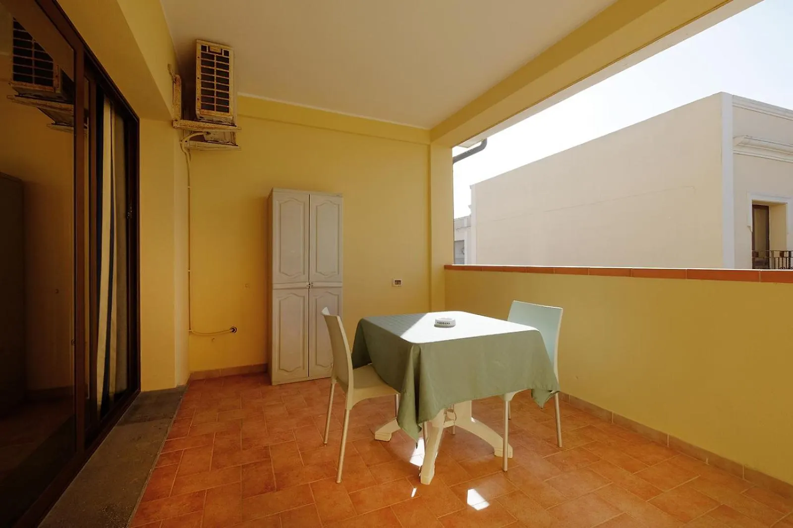 Su Nuraghe Hotel Sant'Anna Arresi Guest house
